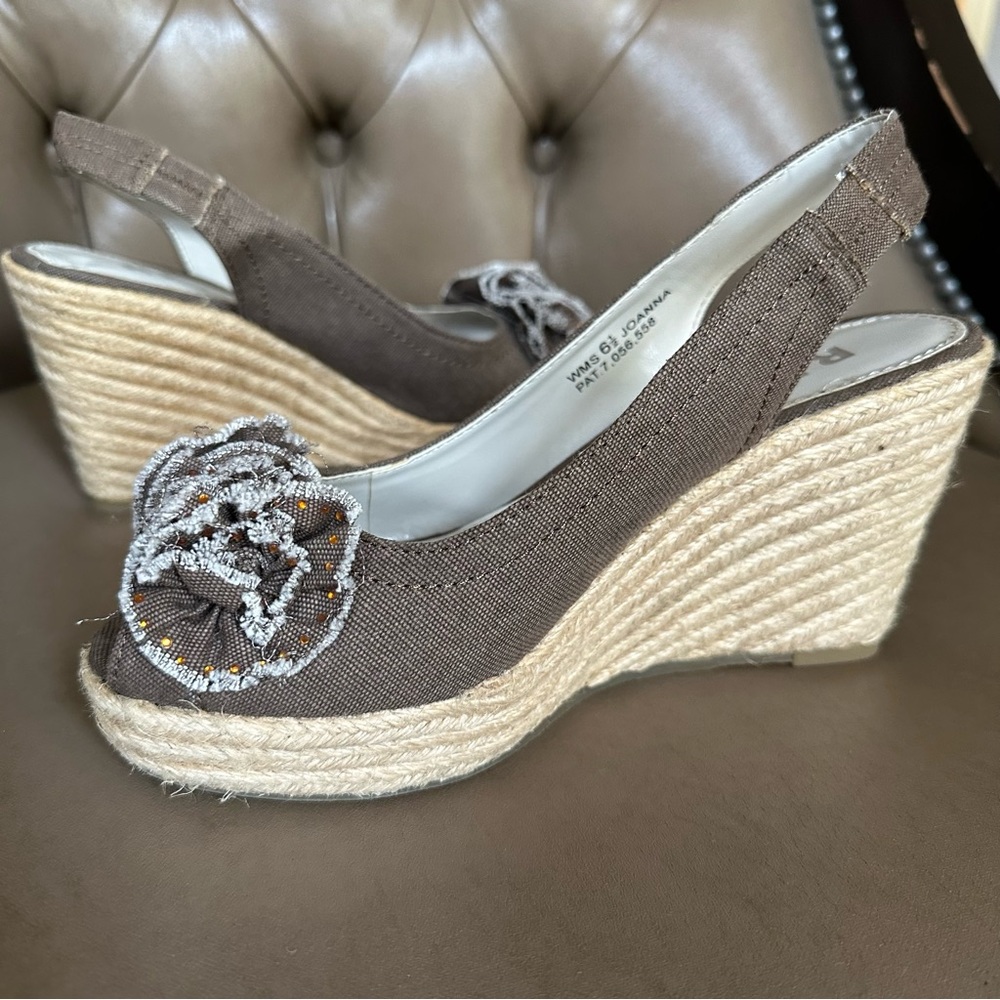 Report Brown Joanna Slingback Wedge Sandal